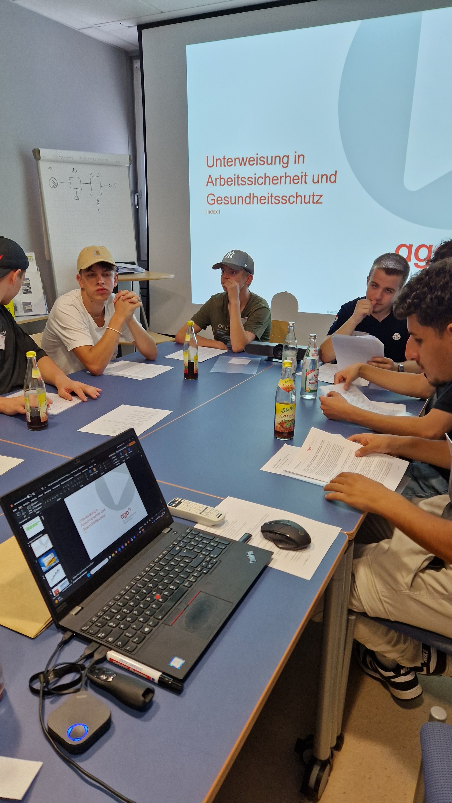 Sicherheitsunterweisung Azubis AGO GmbH 2024